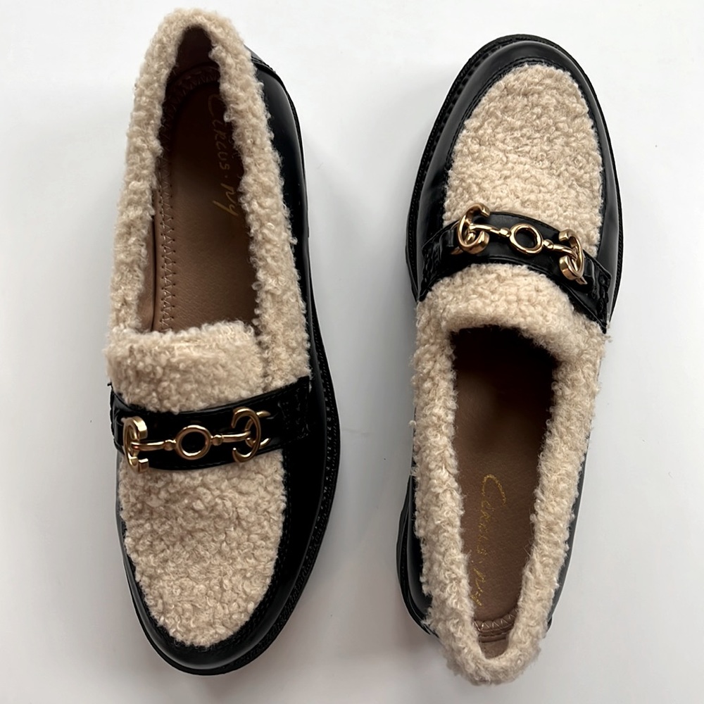EUC CIRCUS BY SAM EDELMAN LOAFER size 8